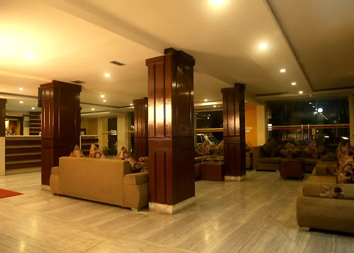 Hotel Yellow Pagoda