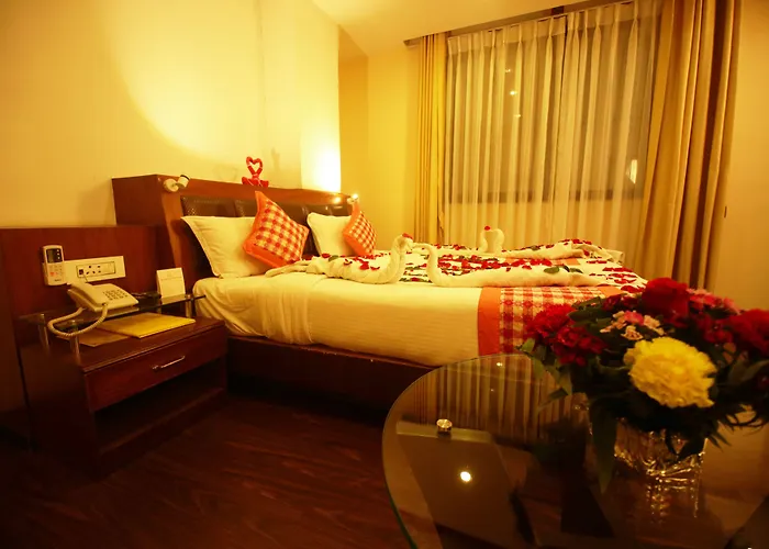 Yellow Pagoda Hotel