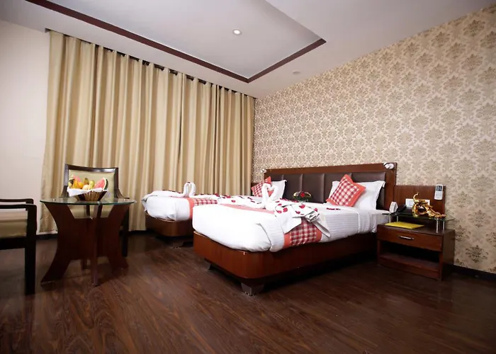 Yellow Pagoda Hotel 4*