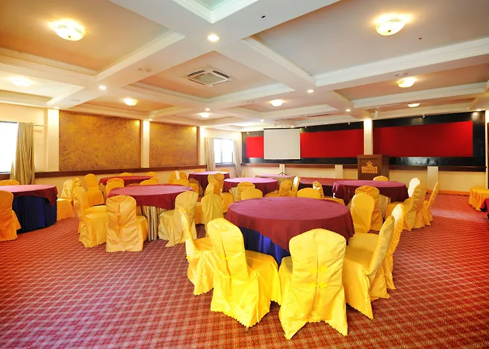 Hotel Yellow Pagoda