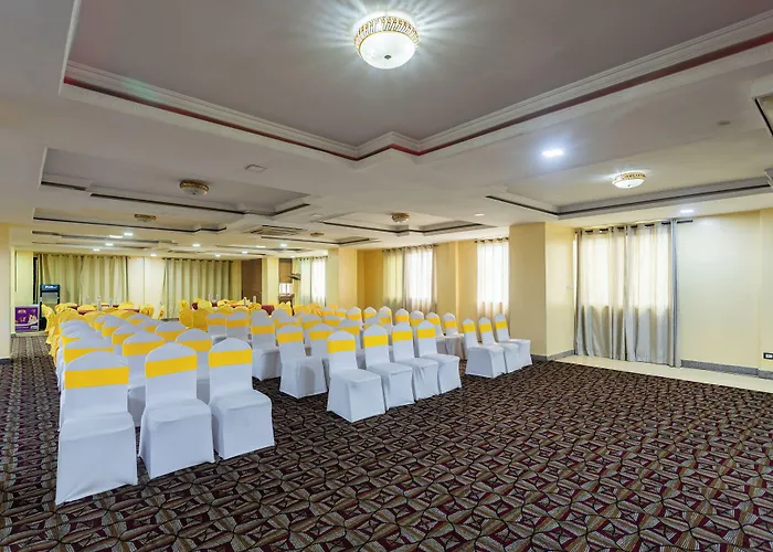 Yellow Pagoda Hotel