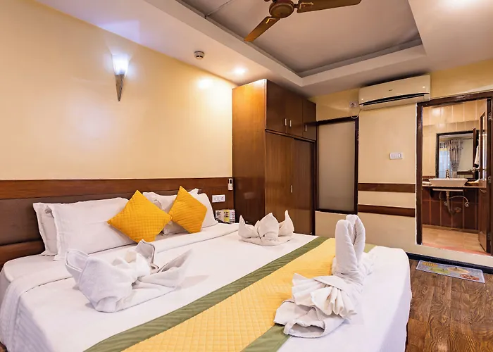 Hotel Yellow Pagoda