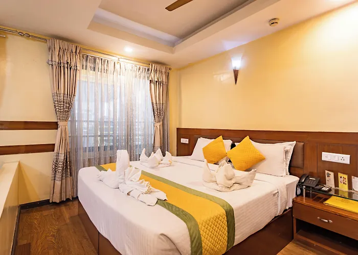 Yellow Pagoda Hotel